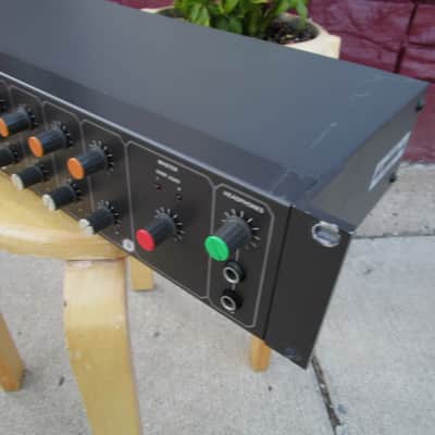 Tascam M-1B Line Mixer w. manual image 2