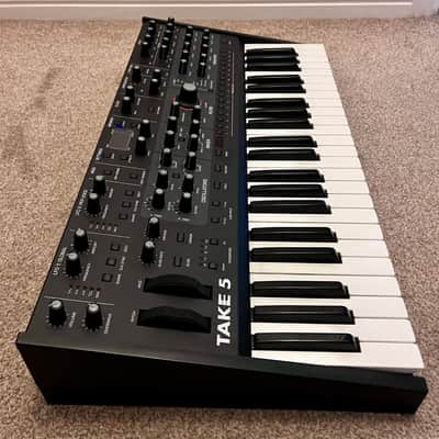 Sequential Take 5 44-Key 5-Voice Compact Polyphonic Synthesizer - with Decksaver imagen 5