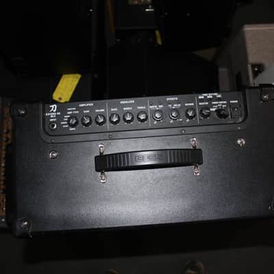 Boss Katana-50 MkII 50-Watt 1x12" Digital Modeling Guitar Combo image 4