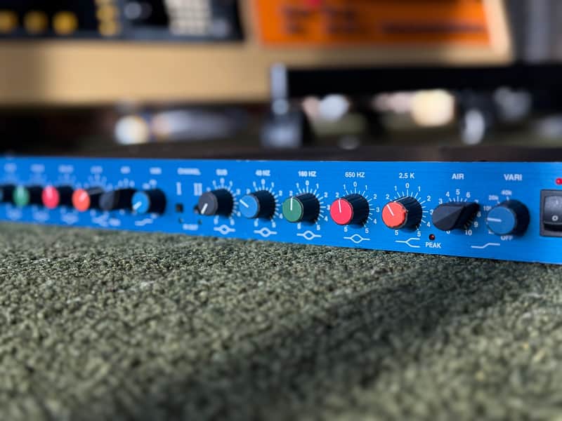 NTI Nightpro EQ3D Stereo Equalizer – 6-Band Dimensional EQ with AirBand image 1
