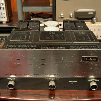 Vintage McIntosh MC2200 Power Amplifier Pro Serviced image 4