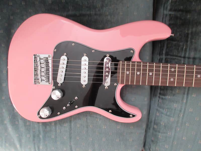 ~Cashified~ Fender Squier Stratocaster Mini, Optional Bridge Humbucker image 1