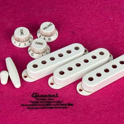 General Vintage Tone Full Ass. Pre cbs  covers / Knobs / tips fits Stratocaster®️ 50’s  round edges - White aged image 2