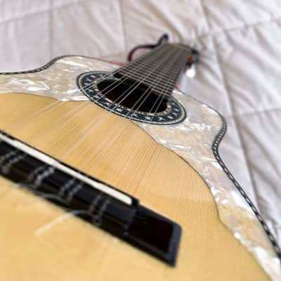 Luthier Gonzales Bolivian Ronroco DGBEB tuning image 11