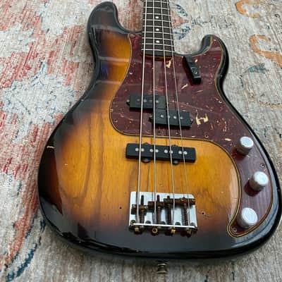 Fender Custom Shop 10 Hot Rod Bass 2021 Sunburst image 2