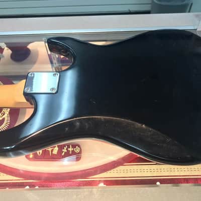 Fullerton 4 Stings Electric Bass Guitar - Black And White image 11