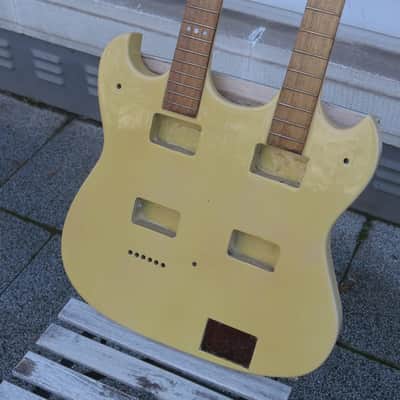 Hoyer Double Neck Blank 1980s - 'Vanillecreme' yellow image 3
