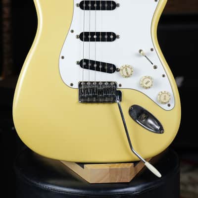 1989 -1990 Fender Stratocaster ST-72 / CST-50R, Made in Japan - Butter Yellow / Pro Setup image 2