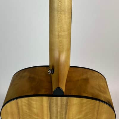 Breedlove 12-String - USA Hand Made Natural Figured Myrtle Wood Construction. Like new W/ OHSC image 11