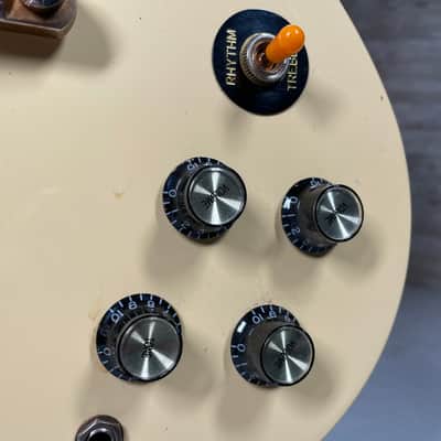Epiphone G-400 Les Paul Custom - 2009 - Antique Ivory image 8