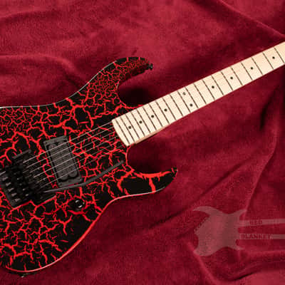 B.C. Rich Gunslinger Retro II with Floyd Rose - Red Crackle image 4