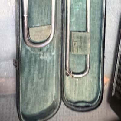 F. E. Olds  LM Tenor Trombone 1918  W/ Original Hardcase PLAYER image 1