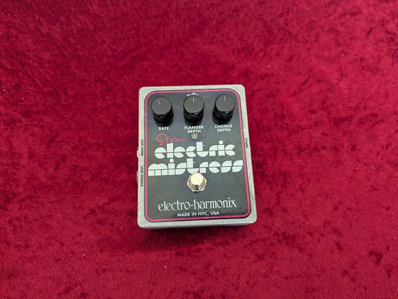 Electro-Harmonix Stereo Electric Mistress Flanger / Chorus 2007 - Present - Black / Pink image 1