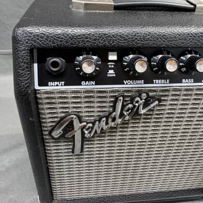 Vintage Fender Frontman 10G 10-Watt 1x6" Guitar Practice Amp 2007 - Present - Black image 5