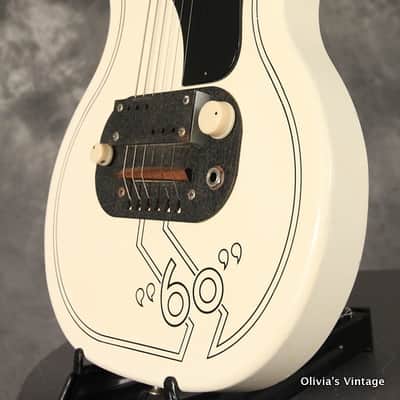 Supro 60 Guitar 1957 White image 11