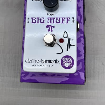 Electro-Harmonix J Mascis Signature Ram’s Head Big Muff Pi 2022 - White / Violet image 1