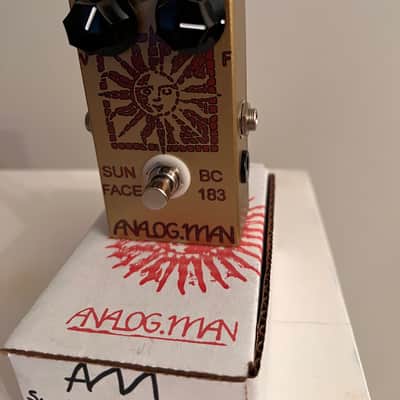 ANALOG.MAN SUNFACE BC-183 sundial付き 他 Analog Man BC183 Sun Face – Vintage Guitar® magazine