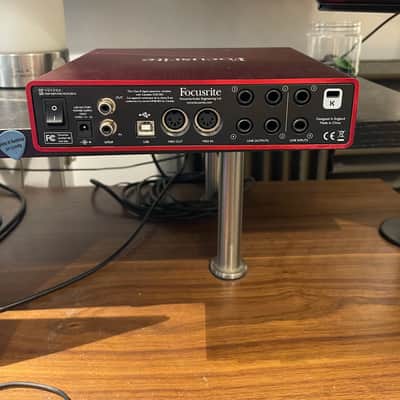 Focusrite Scarlett 6i6 2nd Gen USB Audio Interface - Red / Black image 3