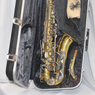 Conn 20M Alto Saxophone w/Case - Brass image 14