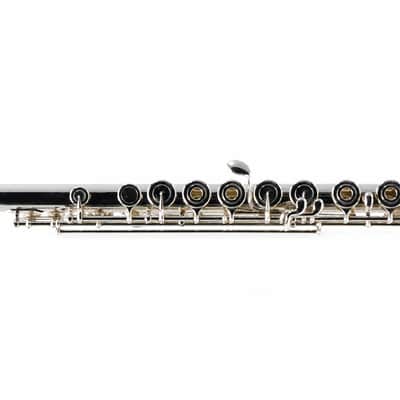 Yamaha YFL-887HSTCT Custom Professional Concert Flute in Solid Silver SN D331 image 4