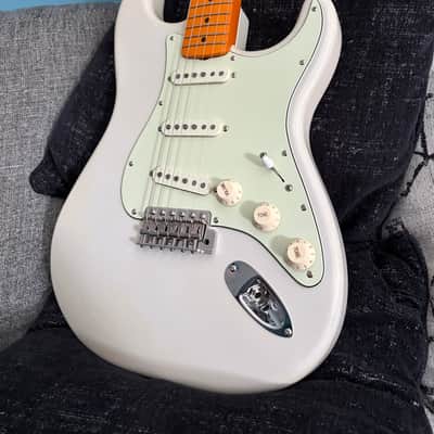 Fender Classic Series ‘50s Stratocaster - Lilac image 2