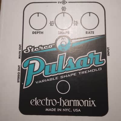 Electro-Harmonix Stereo Pulsar Analog Tremolo image 3