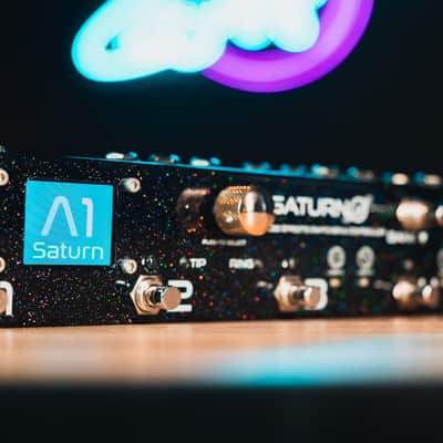 Saturn Pedals - Supernova - Galactic Black - Advanced Effects Switcher & Controller image 5