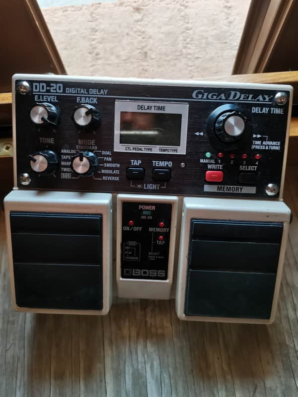 Boss DD-20 Giga Delay