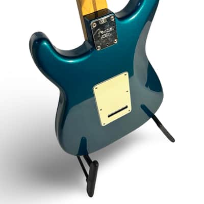 Fender American Series Stratocaster with Rosewood Fretboard 2001 - Aqua Marine Metallic image 17