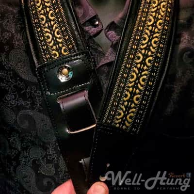 Well-Hung "1969 Series - Mother Popcorn" 3" wide padded black leather guitar strap image 3
