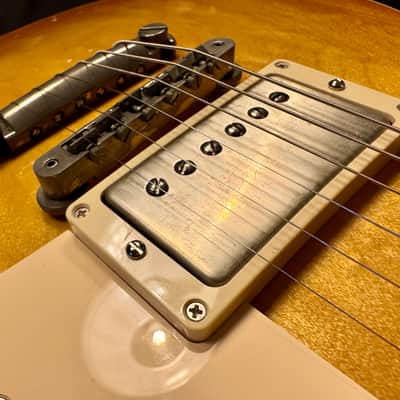 Gibson Custom Shop OEM 1959 M-69 Butyrate Humbucker Pickup Rings 1957-1960 - Vintage Light Cream with Aged Screws image 2