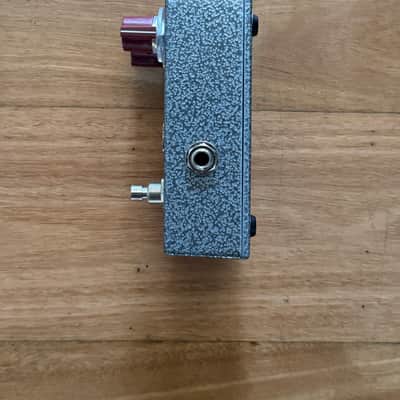 R2R Electric Treble Booster Professional 2022 - Present - Grey image 6