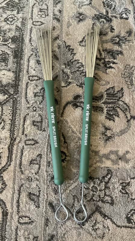 Mint Vic Firth SB Split Brushes (Pair) image 1