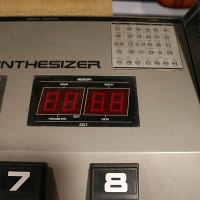 Roland GR-700 Grey image 2
