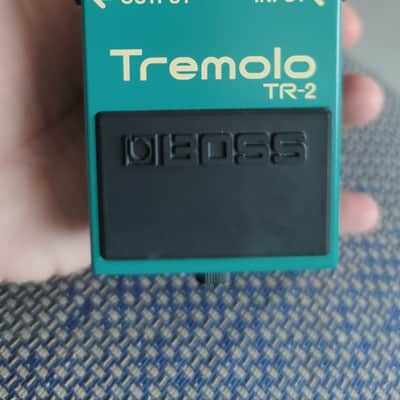Boss TR-2 Tremolo (Silver Label) 1997 - Present - Green image 3