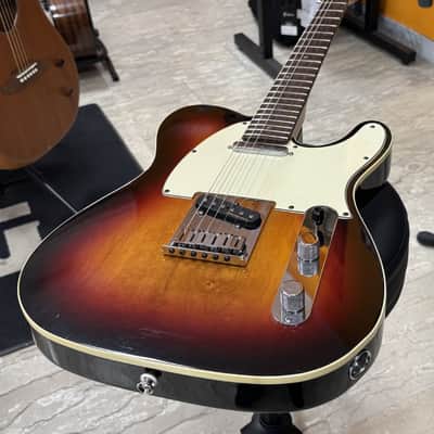 Fender Telecaster American Deluxe Electric guitar made in the USA – Sunburst – 2002 ... image 12