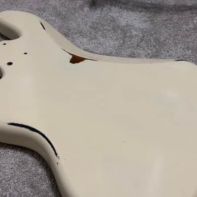 Jazz Bass Body  2026 - White Relic image 9