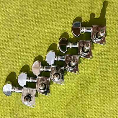 Grover in-Line Locking Mid-Sized Rotomatic Tuners - 18:1 - Chrome image 4