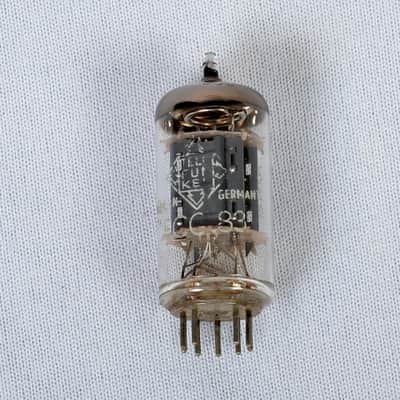 Telefunken ECC83 / 12AX7 Preamp Tube – Made in Germany – Tests Strong image 2