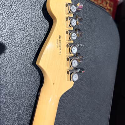 Fender American Deluxe Stratocaster 2012 - 3 Tone Sunburst image 8