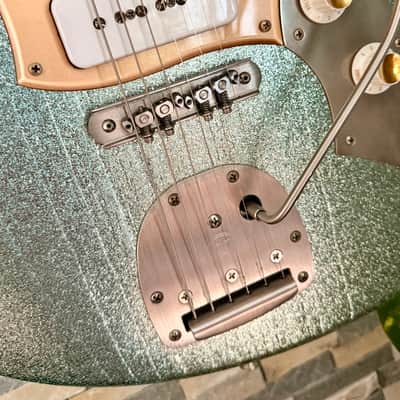 Novo Serus J 2022 - Ice Blue Sparkle Mastery image 3