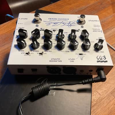 EBS Stanley Clark Signature Acoustic Preamp 2020 - 2021 - White image 2