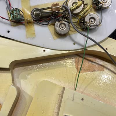 Rickenbacker 481 White 1975 image 12