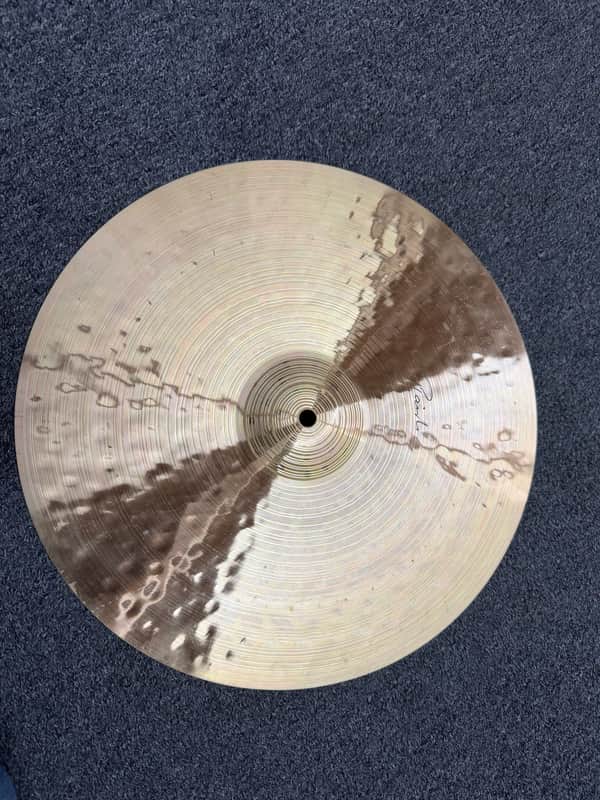 Paiste 16" Signature Traditionals Thin Crash Cymbal 1996 - Present - Traditional image 1