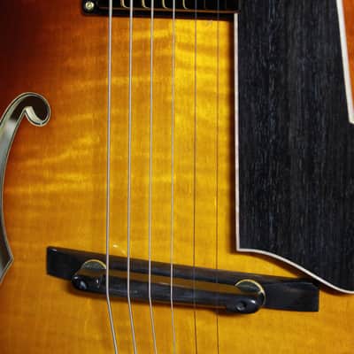 Eastman AR480CE John Pisano 30th Anniversary Archtop Electric Guitar Sunburst image 19