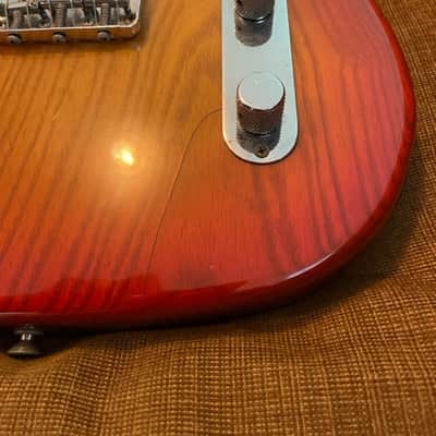 Right handed 1982 Fender Telecaster  - Sienna Sunburst image 9