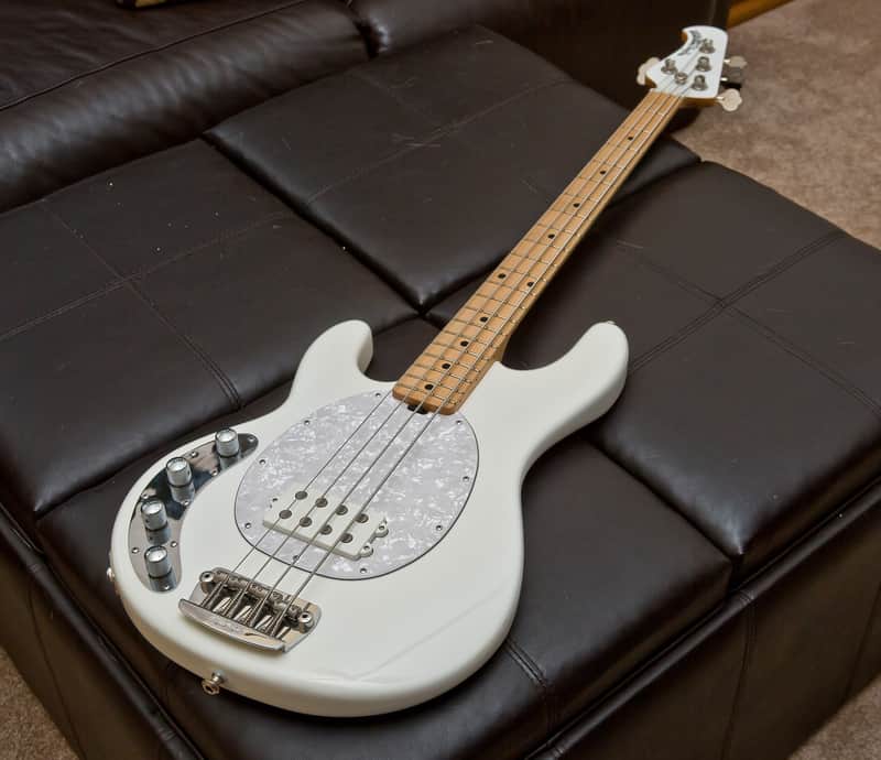 LEFT-HANDED Music Man Stingray 4H bass White image 1