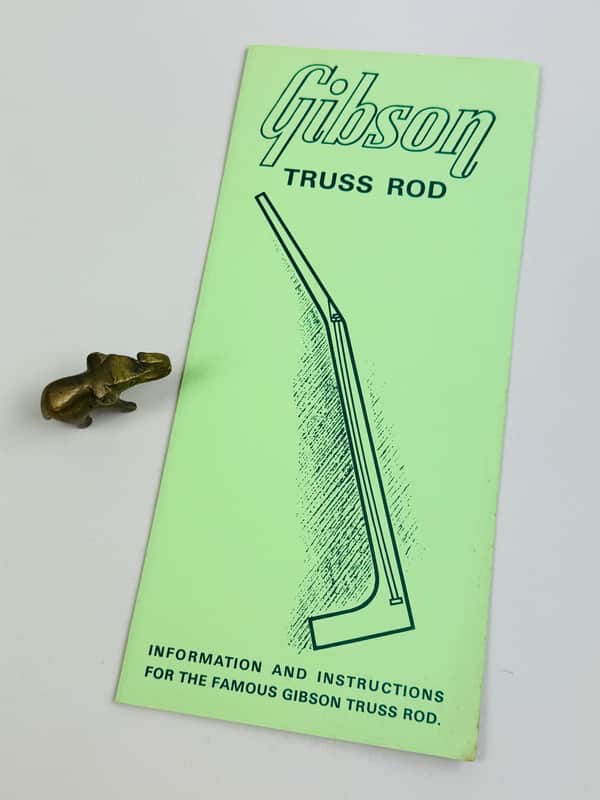 Gibson Truss Rod Information & Instructions Guide 1968 - Green image 1