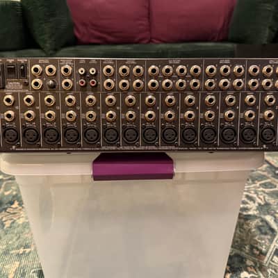 Mackie 1604-VLZ Pro 16-Channel Mic / Line Mixer image 2