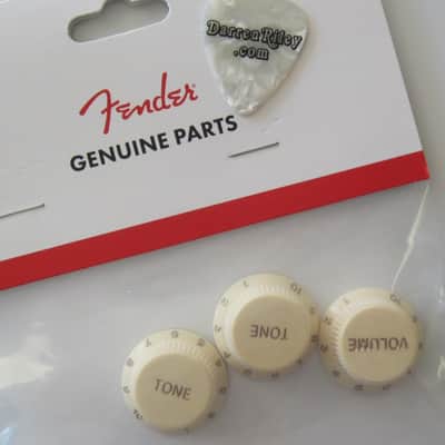 Fender USA Soft Touch Stratocaster Knobs Set Aged White 0992008000